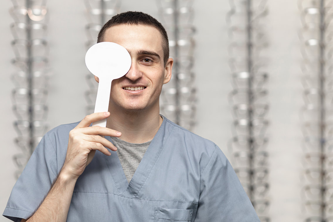 Как помутнение хрусталика приводит к катаракте