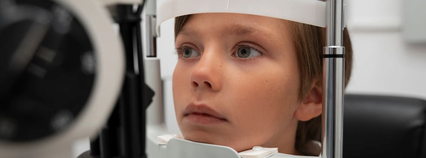 Основные причины катаракты: возрастные изменения, травмы и наследственность